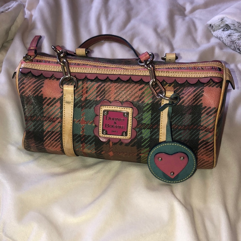 Dooney & Bourke Small hand bag